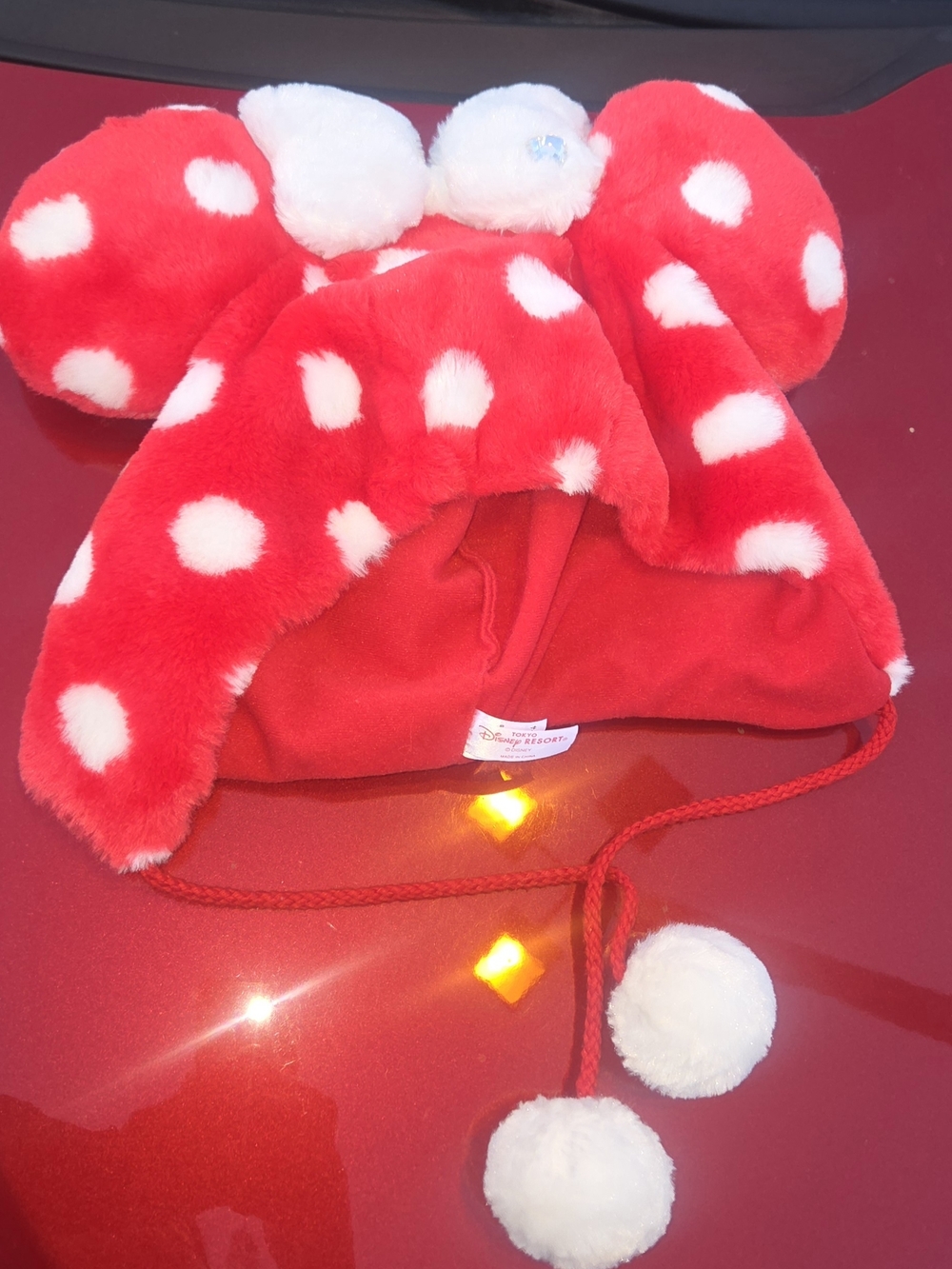 Tokyo Disney Minnie Mouse Red Polka Dot Ear Fluffy  Hat